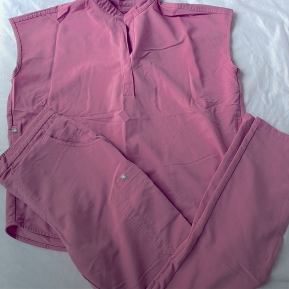 Figs scrub top ONLY